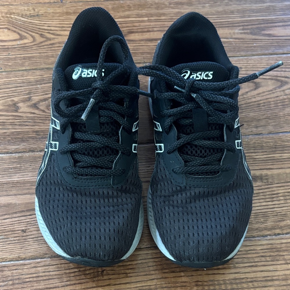 ASICS Kids Black Athletic Shoes